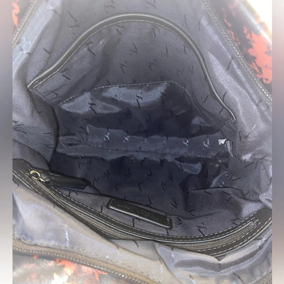 Simply Vera Remsen Crossbody Bag - Picture 7 of 13